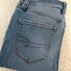 Hi-Rise Skinny Kick American Eagle Jeans